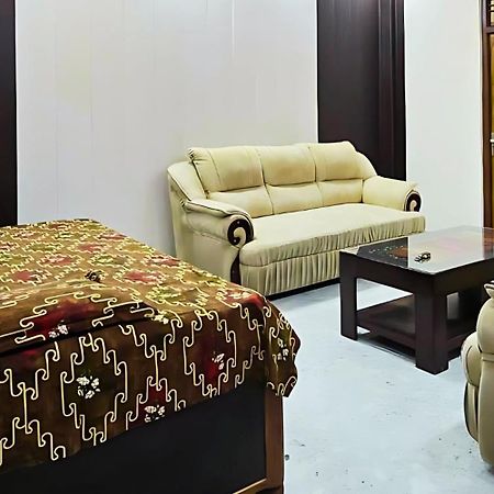 Ramayana Grand Hotel Ayodhya Екстериор снимка