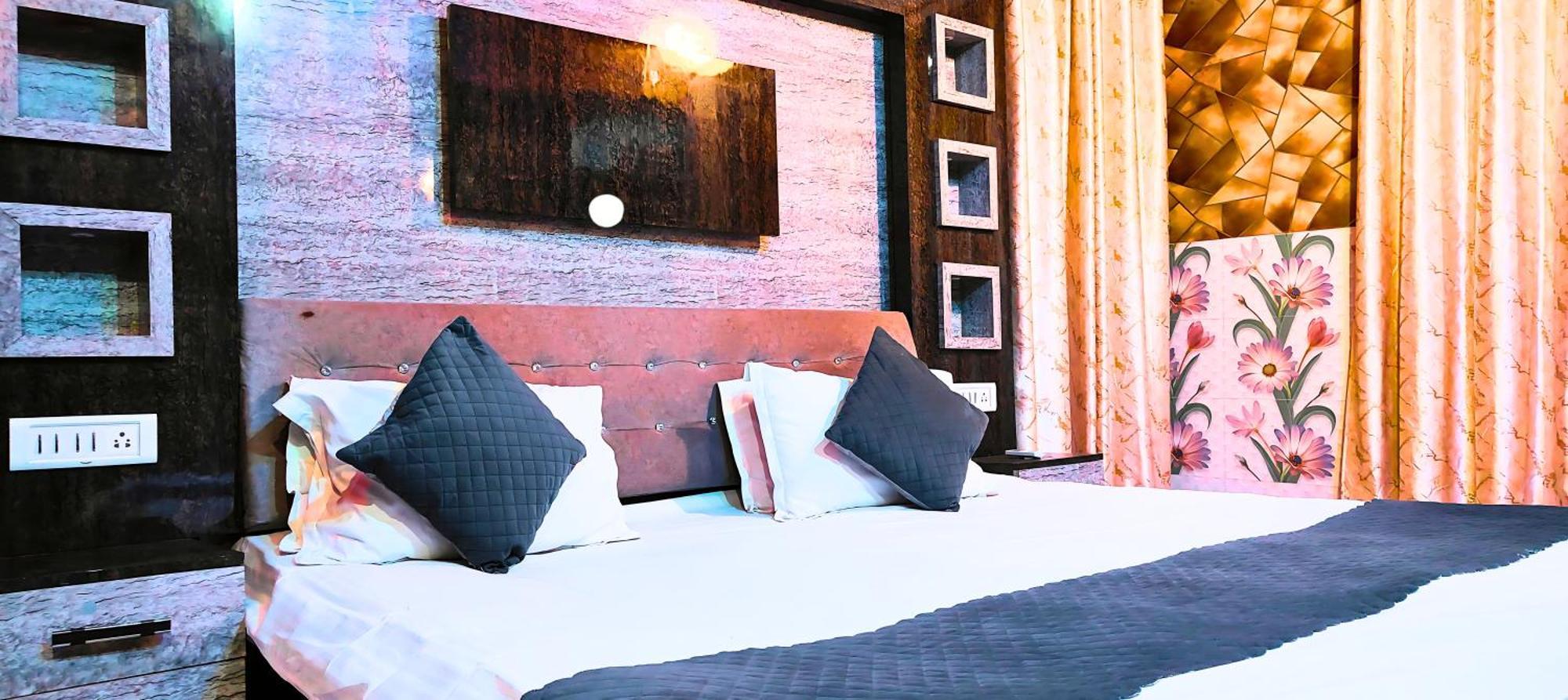 Ramayana Grand Hotel Ayodhya Екстериор снимка