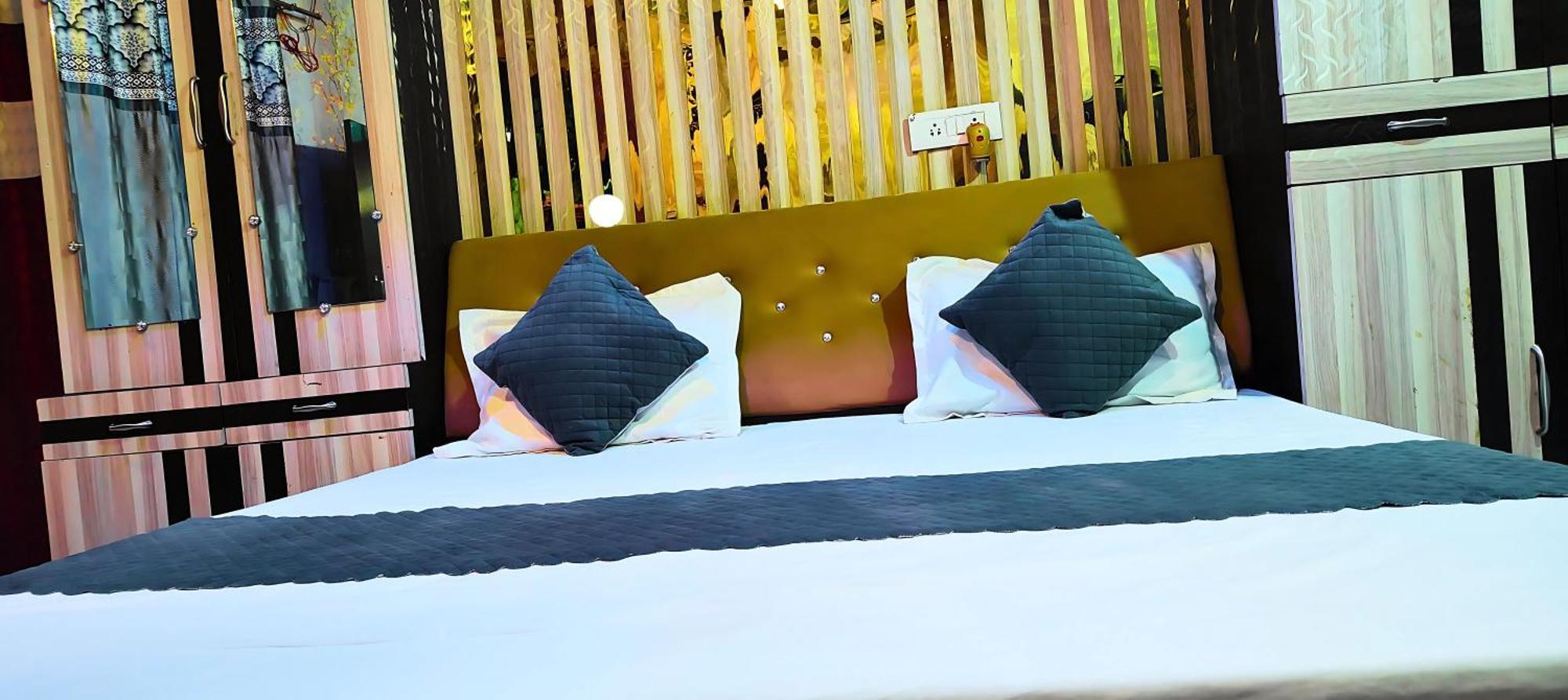 Ramayana Grand Hotel Ayodhya Екстериор снимка