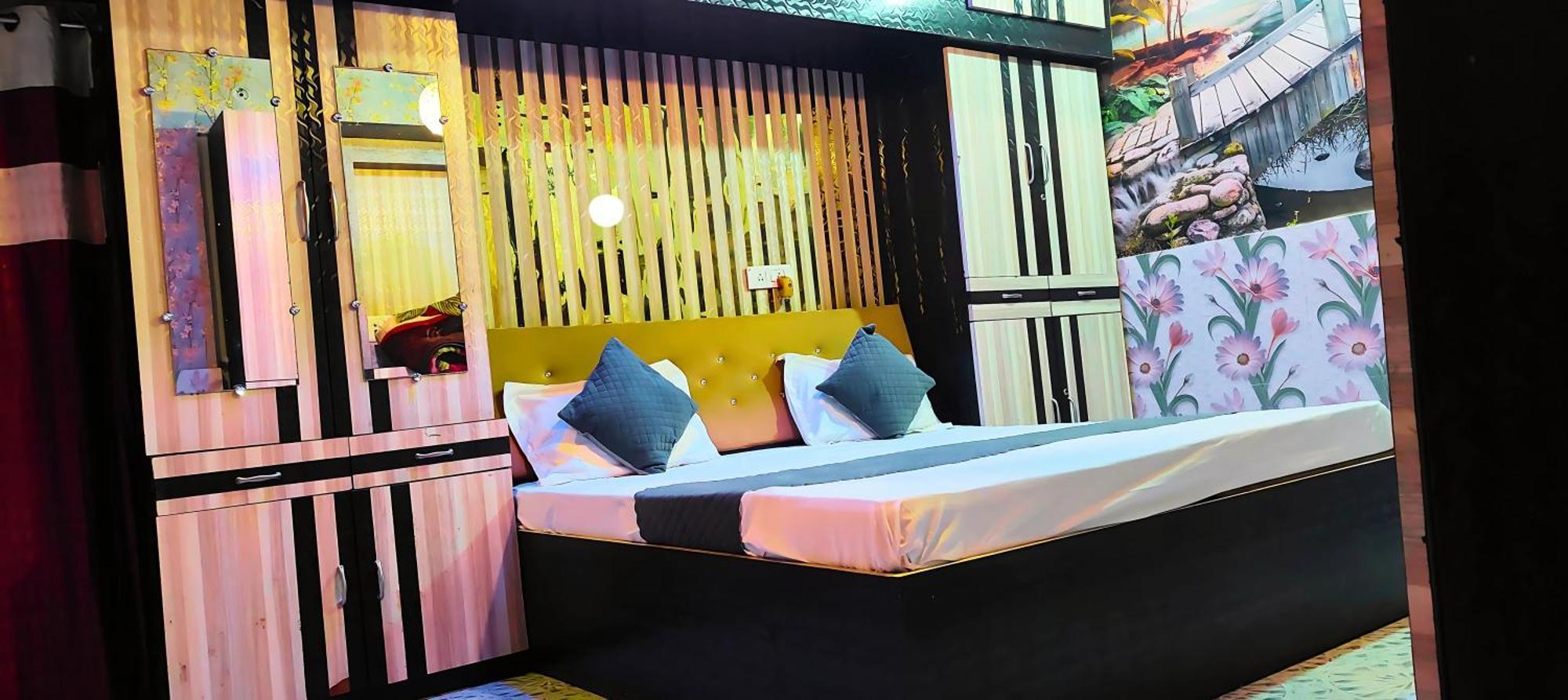 Ramayana Grand Hotel Ayodhya Екстериор снимка